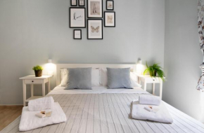 AD MAIORA SUITE